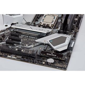 Corsair MP600 PRO NH 4 TB M.2 PCI Express 4.0 NVMe 3D TLC NAND - 8