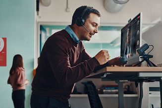 POLY Zestaw słuchawkowy Voyager Focus 2 z certyfikatem Microsoft Teams USB-A - 3