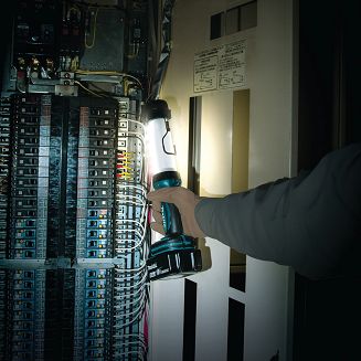 Latarka Aku 18V Li-Ion DML806  MAKITA - 3