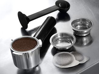 Ekspres kolbowy DeLonghi Dedica Style EC 685.R (1300W; kolor czerwony) - 5