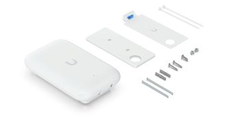 Access Point Wi-Fi 5 Ubiquiti UniFi Swiss Army Knife 2.4GHz(2x2)/5GHz(2x2) PoE 1x1G - 11