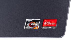 Dell L15 Ryzen 5 7520U 15.6 FHD 8GB SSD512 Win11 Carbon Black (REPACK) 2Y - 12