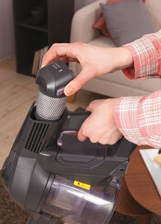 Hoover HF1 HF103X 011 Pionowy odkurzacz Bateria Suchy Tkanina Bez worka 0,9 l 170 W Tytan - 21